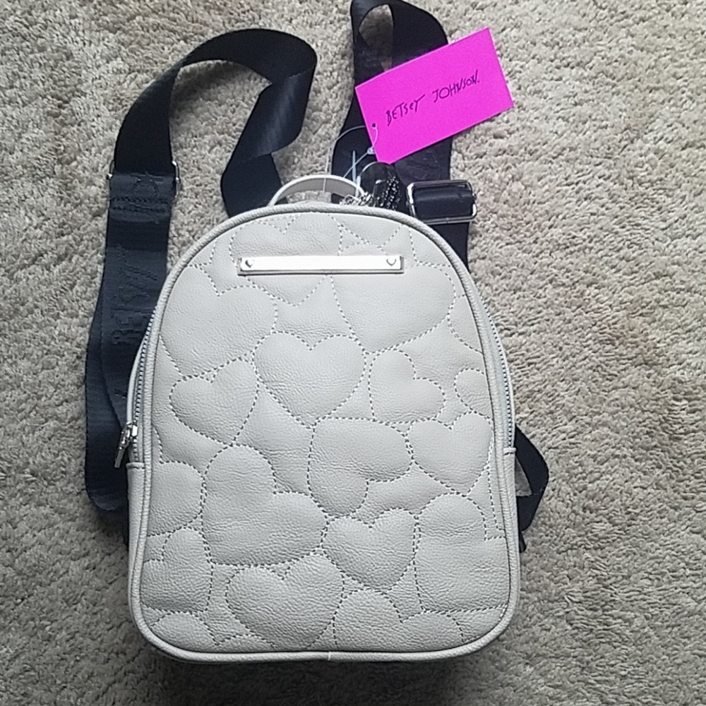 💕Heart stitch Backpack purse💕